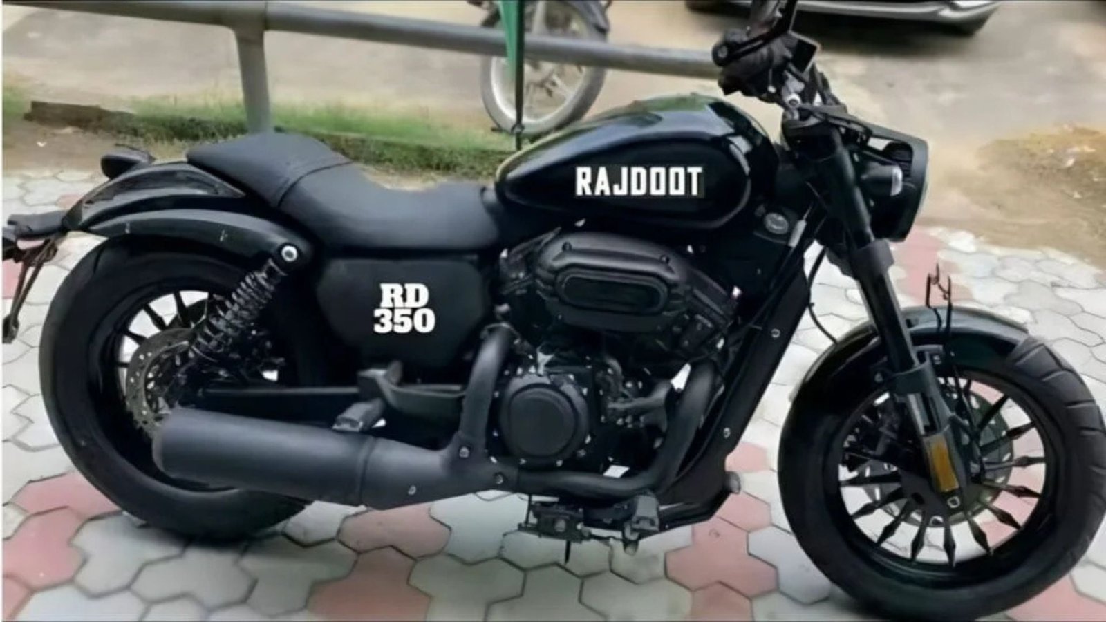 2025 Rajdoot 350 Unveiled – Retro Styling, 45 km/l Mileage, and Just ₹72,000!