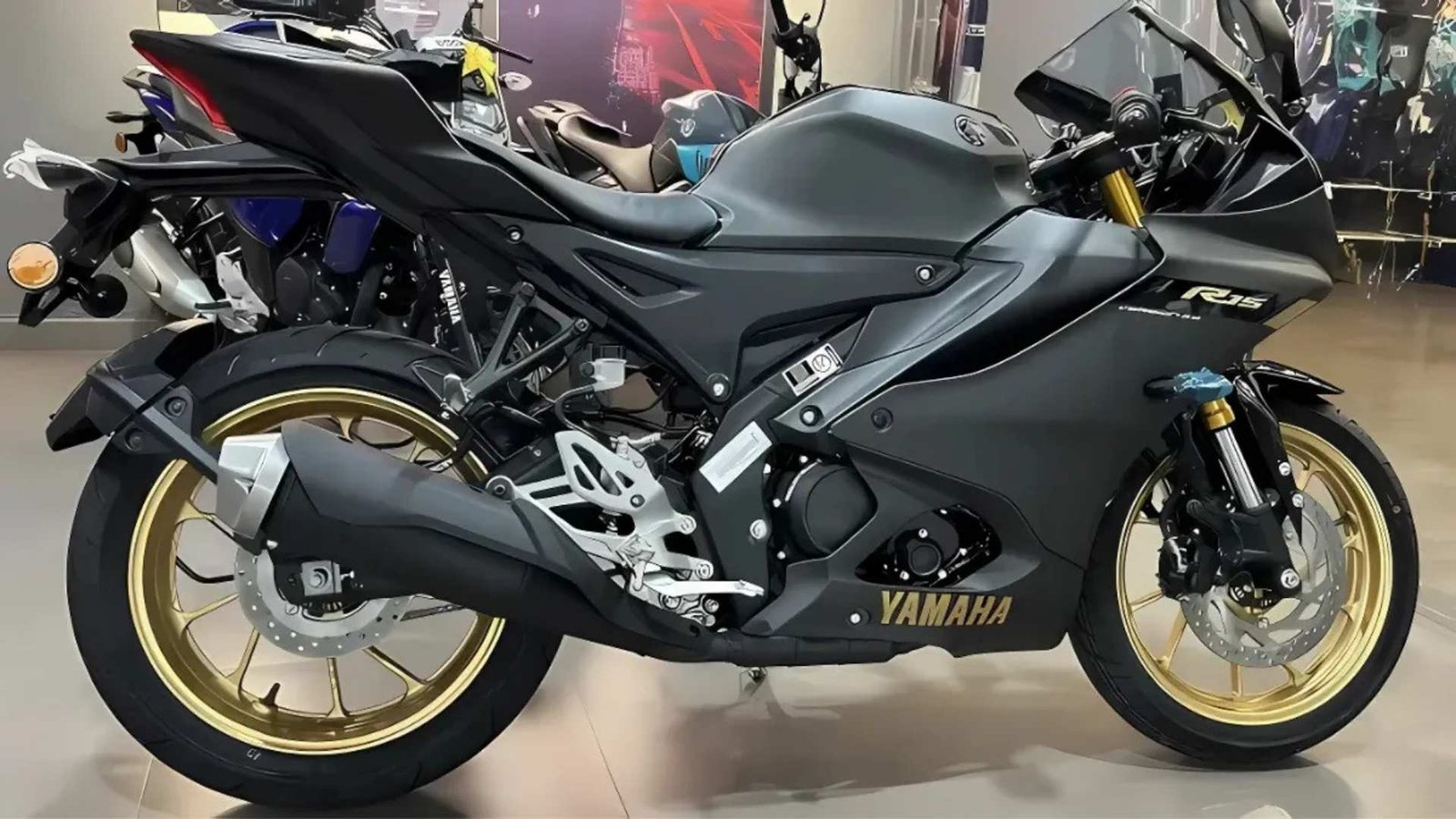 Yamaha R15 V4 Launch: SuperSport Design, VVA Engine & LED Tech for Racing Thrills