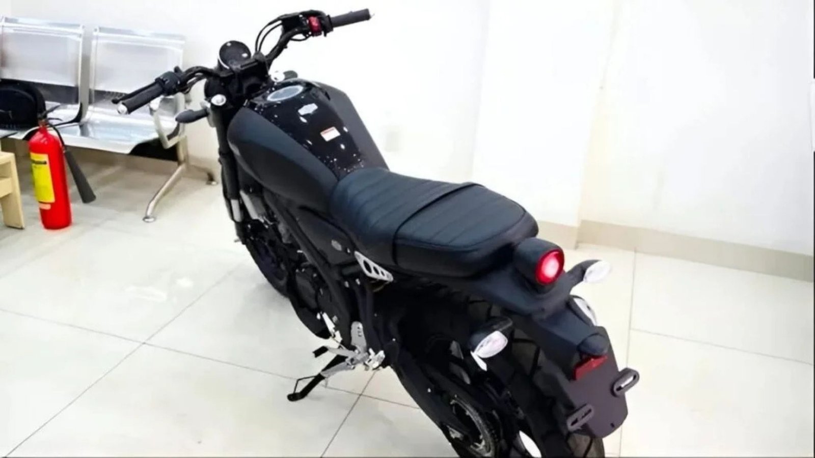 Yamaha RX 100 is Back – 55 km/l Mileage, Premium Features & Stunning Price!